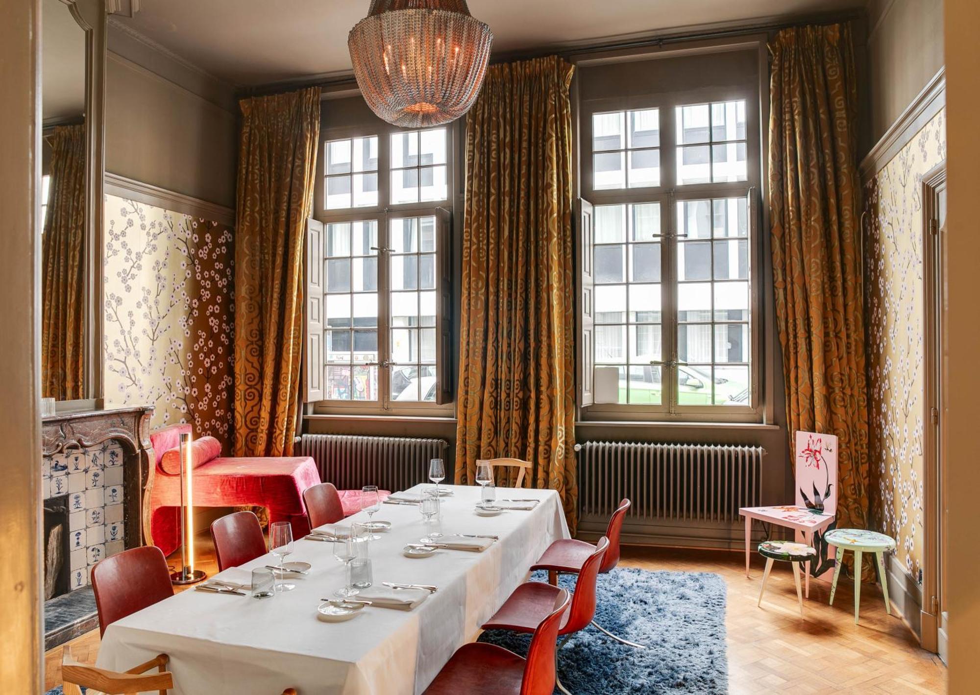 Small Luxury Hotel De Witte Lelie แอนต์เวิร์ป ภายนอก รูปภาพ