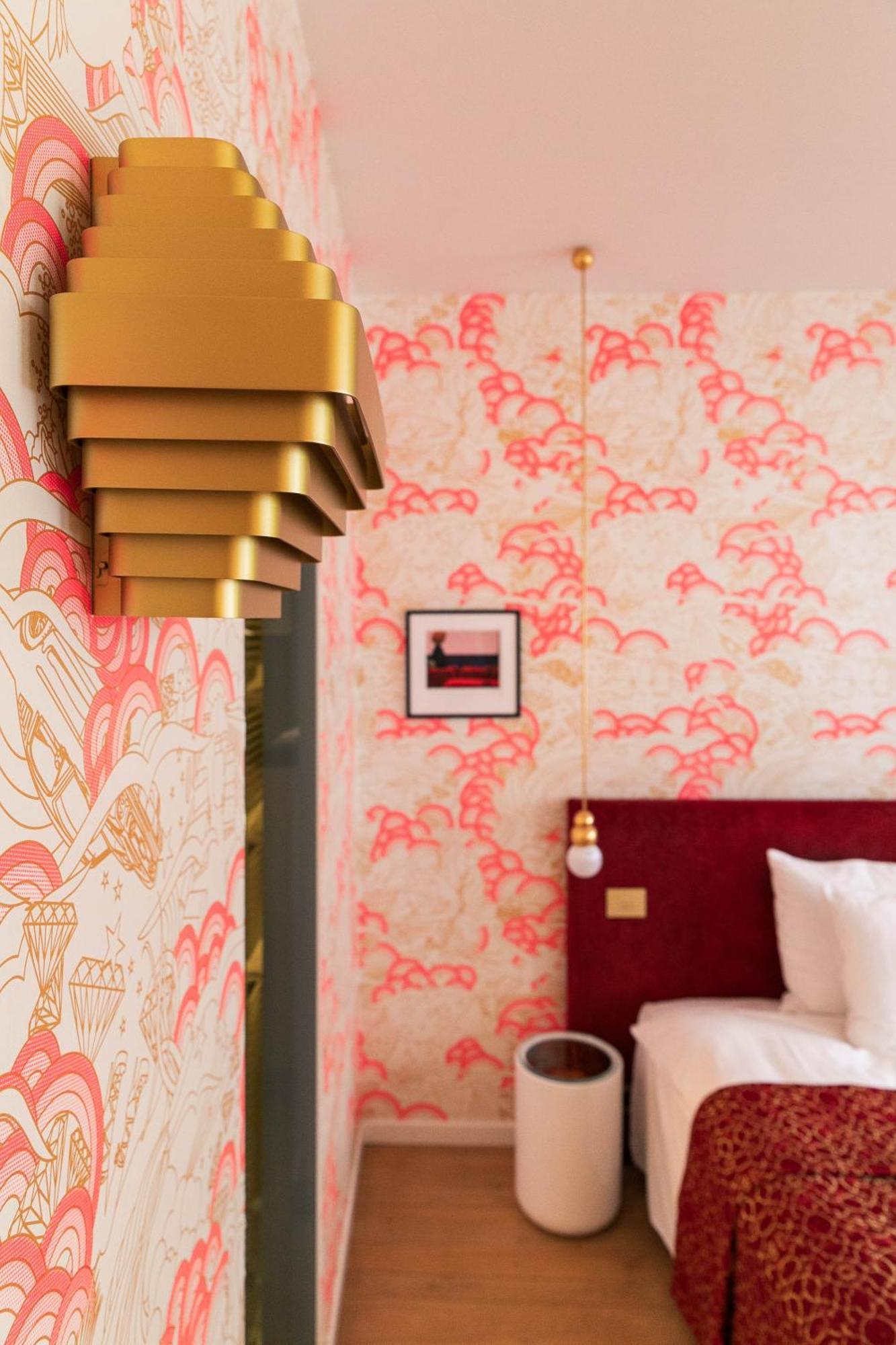 Small Luxury Hotel De Witte Lelie แอนต์เวิร์ป ภายนอก รูปภาพ