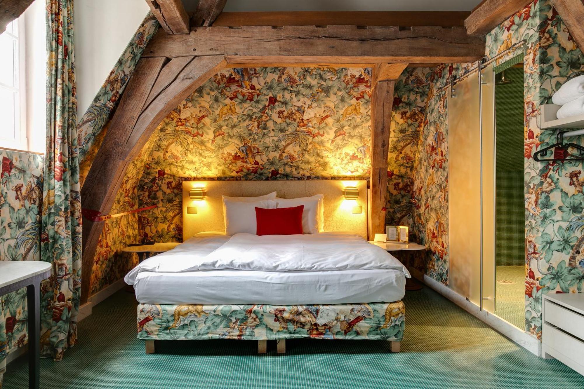 Small Luxury Hotel De Witte Lelie แอนต์เวิร์ป ภายนอก รูปภาพ
