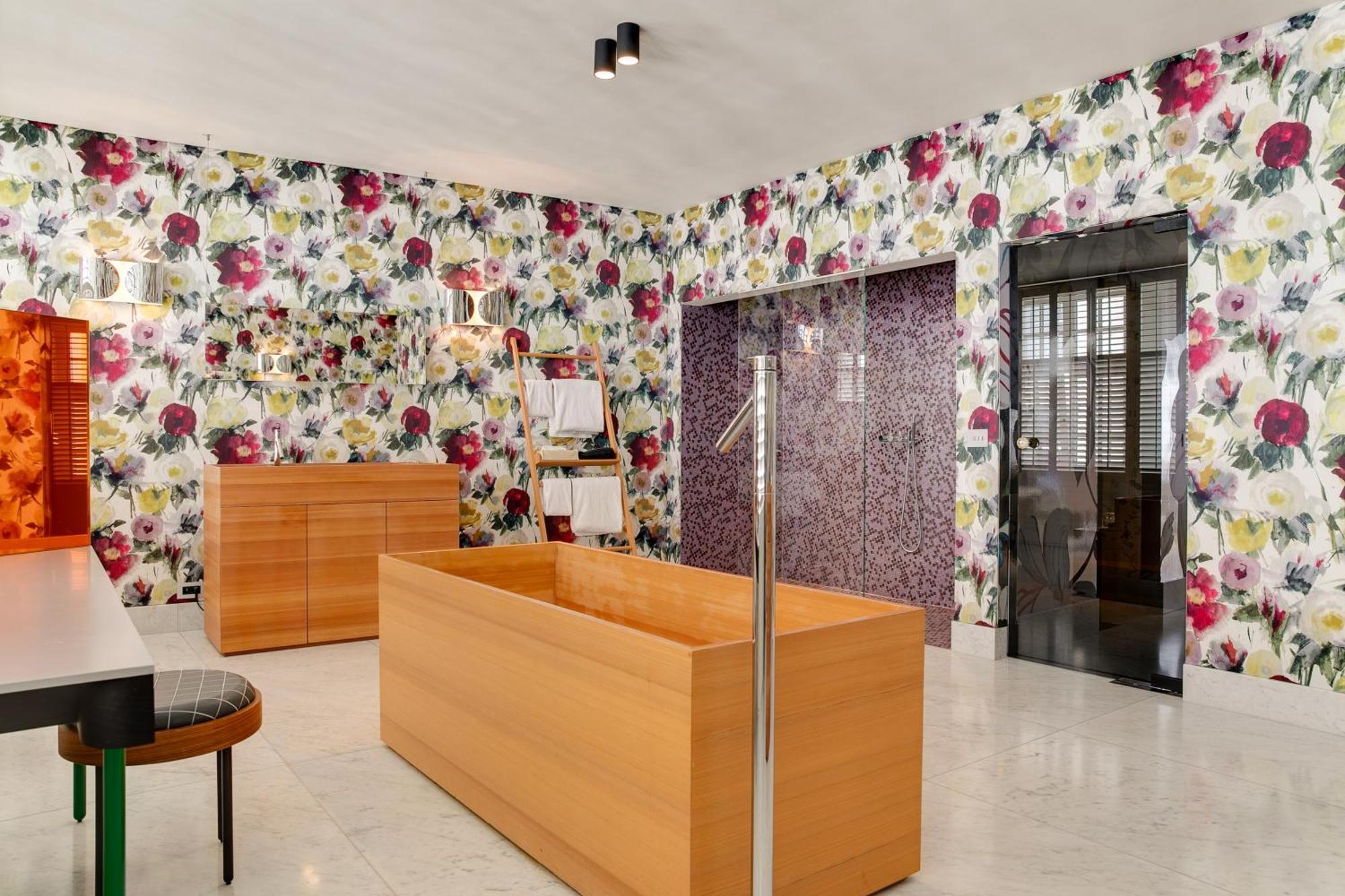 Small Luxury Hotel De Witte Lelie แอนต์เวิร์ป ภายนอก รูปภาพ