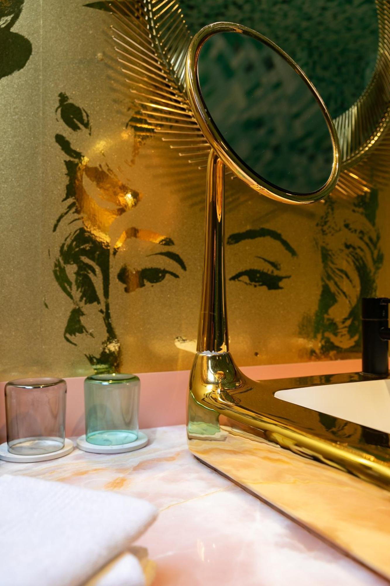 Small Luxury Hotel De Witte Lelie แอนต์เวิร์ป ภายนอก รูปภาพ